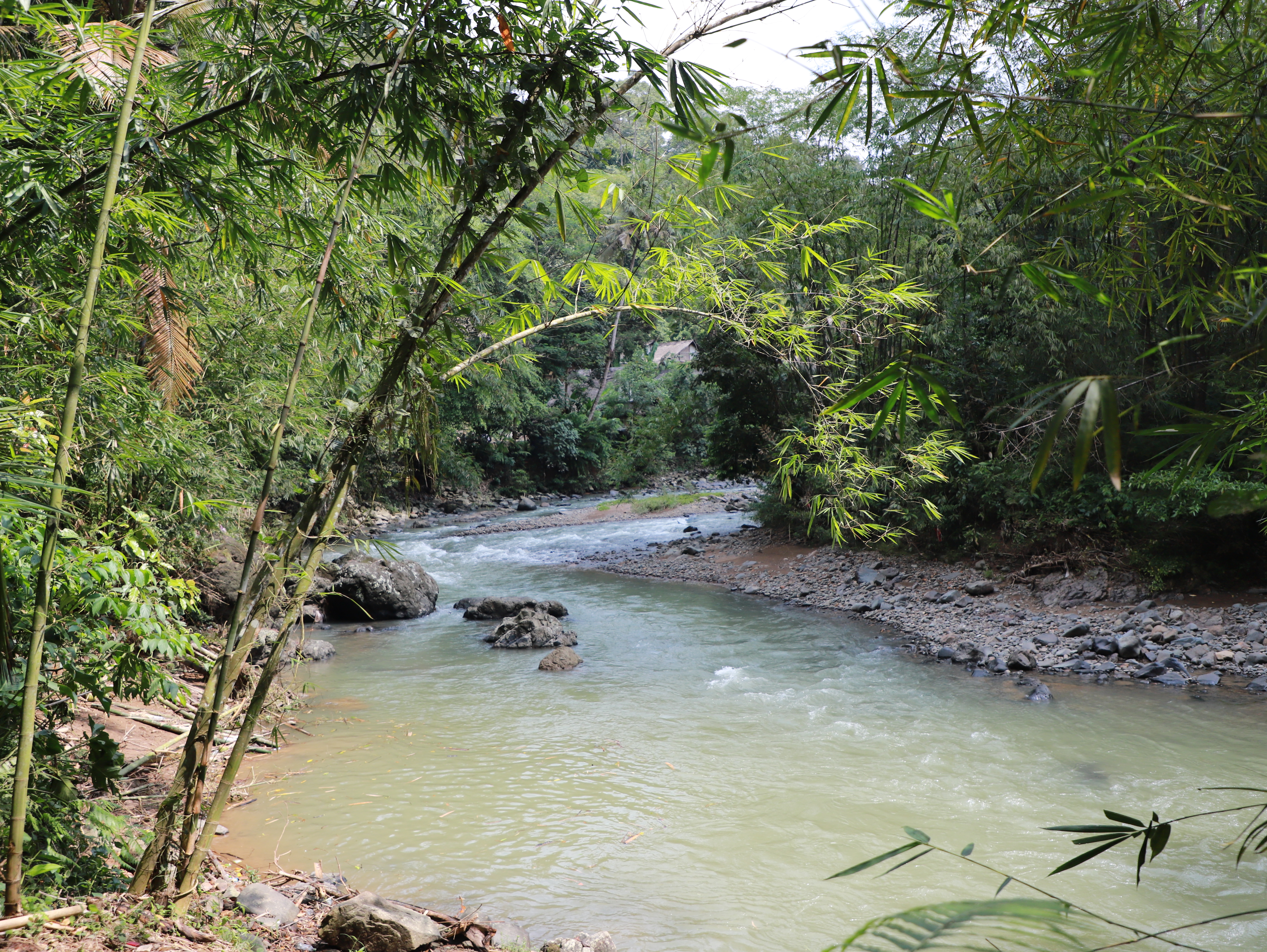 Baduy Dalam 2H1M